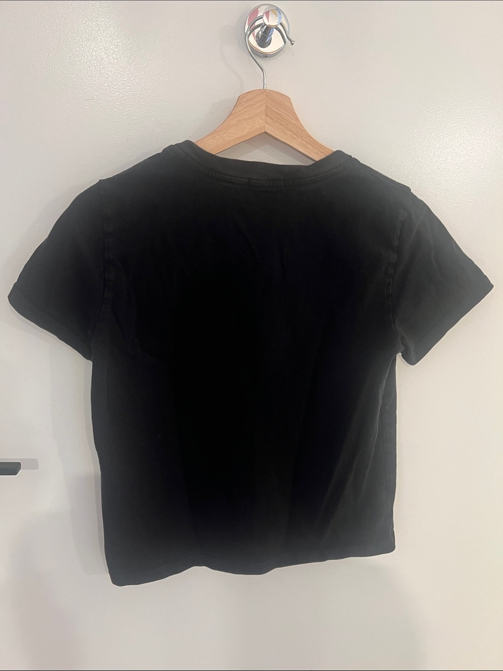 Reformation Black Short Sleeve Crew Tee - Picture 3 of 4